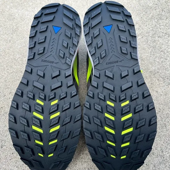 Brooks Cascadia 15 Hiking Trail Shoes Size 13 D BRAND NEW!