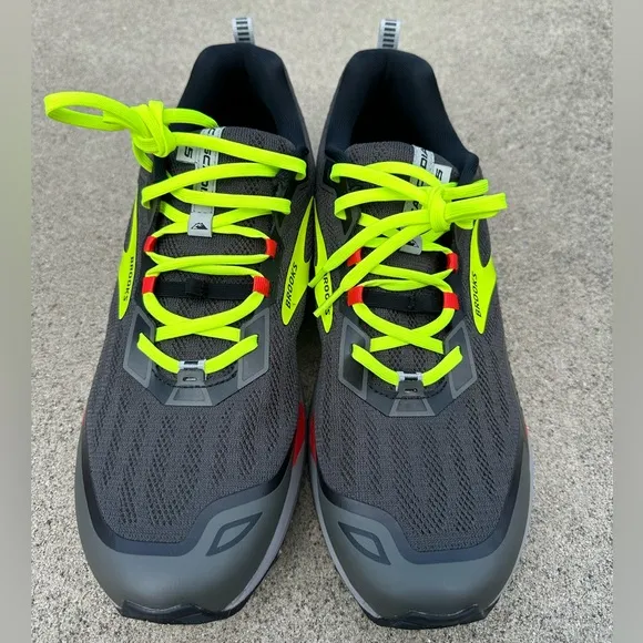 Brooks Cascadia 15 Hiking Trail Shoes Size 13 D BRAND NEW!