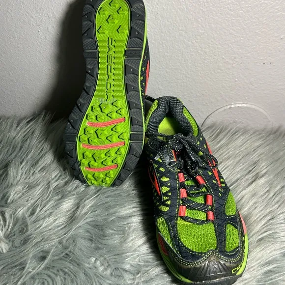 Brooks Cascadia 7 Trail Running Green/Orange Green and Black Sneakers Size 7