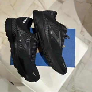 Brooks Men's Adrenaline GTS 22 Black Running Shoes