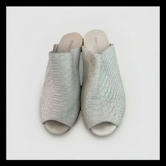 Chocolat Blu Women Shoes Yiona Off- White Leather Slide Sandal Size 7.5