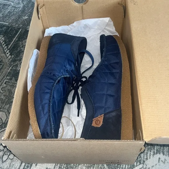Clarks Men's Shacre II Step Shoes in navy size 11