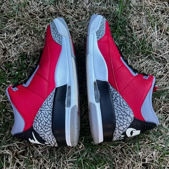 CLEAN Air Jordan 3 Retro Red Unite size 12 Mens shoes