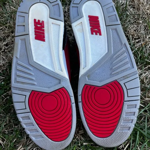 CLEAN Air Jordan 3 Retro Red Unite size 12 Mens shoes