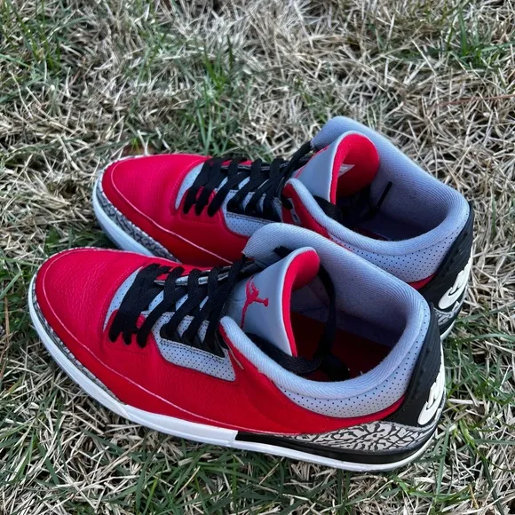 CLEAN Air Jordan 3 Retro Red Unite size 12 Mens shoes
