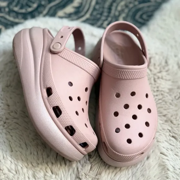 CROCS Classic Crush platform Clog pale pink shimmer sparkle size 8