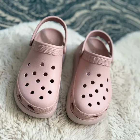 CROCS Classic Crush platform Clog pale pink shimmer sparkle size 8