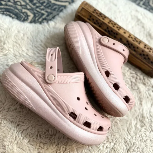 CROCS Classic Crush platform Clog pale pink shimmer sparkle size 8