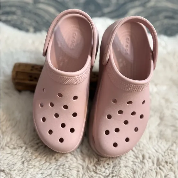 CROCS Classic Crush platform Clog pale pink shimmer sparkle size 8
