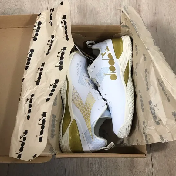 Diadora Blushield Torneo 2 W AG Women's 8 Tennis shoes NWT
