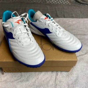 Diadora Brasil 2 R TFR Soccer Shoes Mens 9.5 White Navy Turf Retro Sports Elite