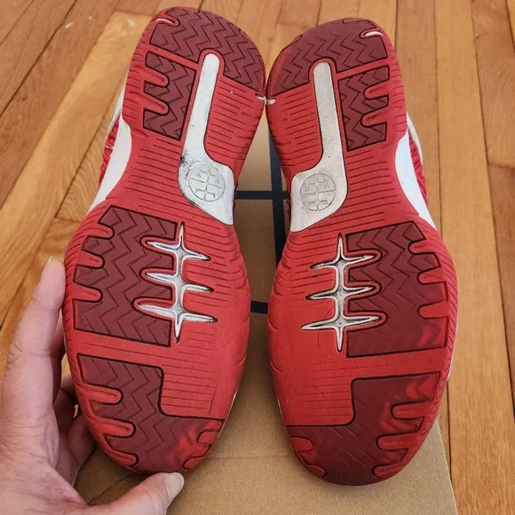 Excalibur Fencing Shoe Red Size 8 (Fits Like Boys 5.5)