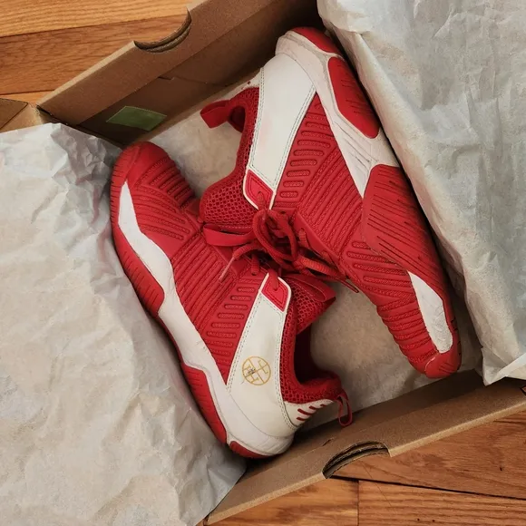 Excalibur Fencing Shoe Red Size 8 (Fits Like Boys 5.5)