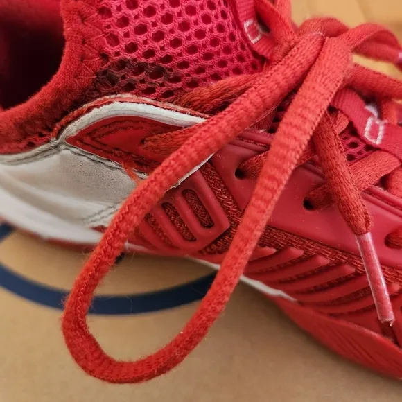 Excalibur Fencing Shoe Red Size 8 (Fits Like Boys 5.5)