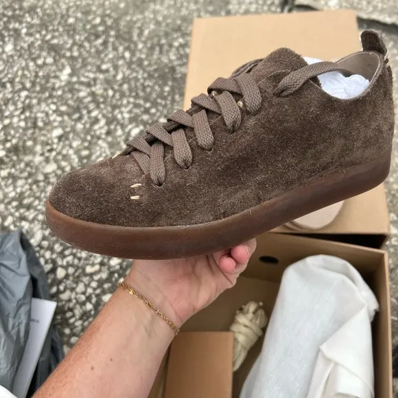 FEIT Handmade sneaker - Latex GREY SUEDE LOW TOP SNEAKERS |Size: EU 37 (US 7)
