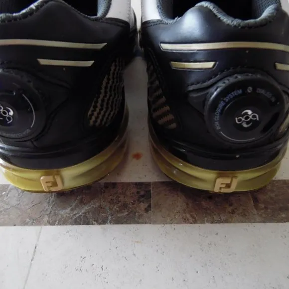 footjoy foot joy mens size 9 spike golf shoes
