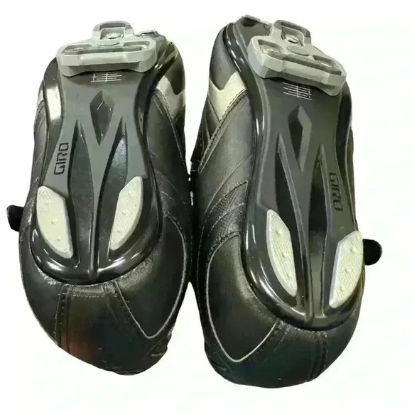 Giro Apeckx Men’s Bicycling Shoes US 9.5 EU 43 Looks NEW