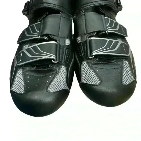Giro Apeckx Men’s Bicycling Shoes US 9.5 EU 43 Looks NEW