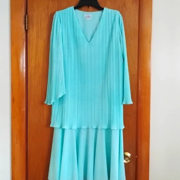 Good Times 🪷Ladies Dress!