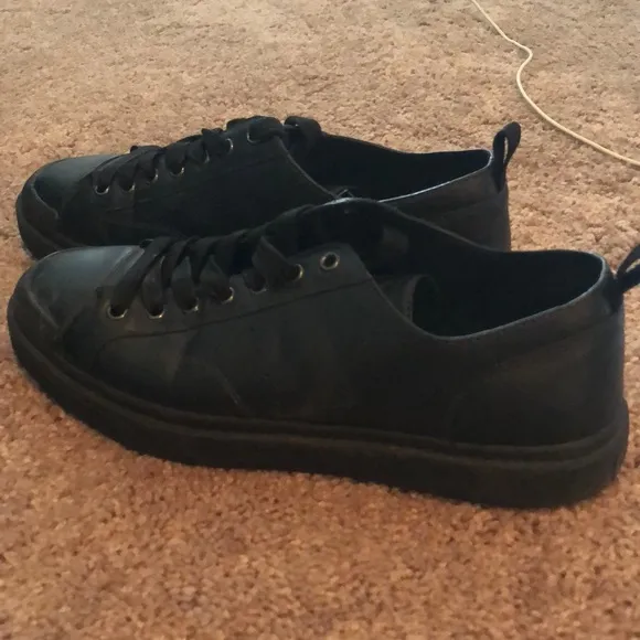 HARLY WORN! Men’s Coach Shoes