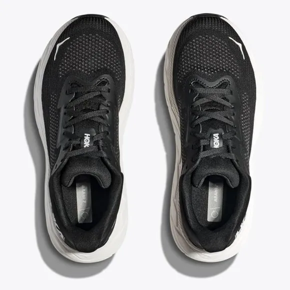HOKA Arahi 7 Black