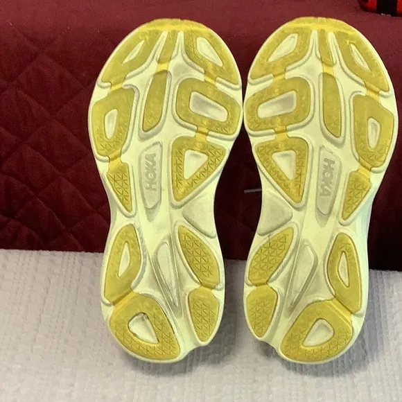 Hoka Bondi 8 White and Yellow Sz 8
