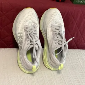 Hoka Bondi 8 White and Yellow Sz 8