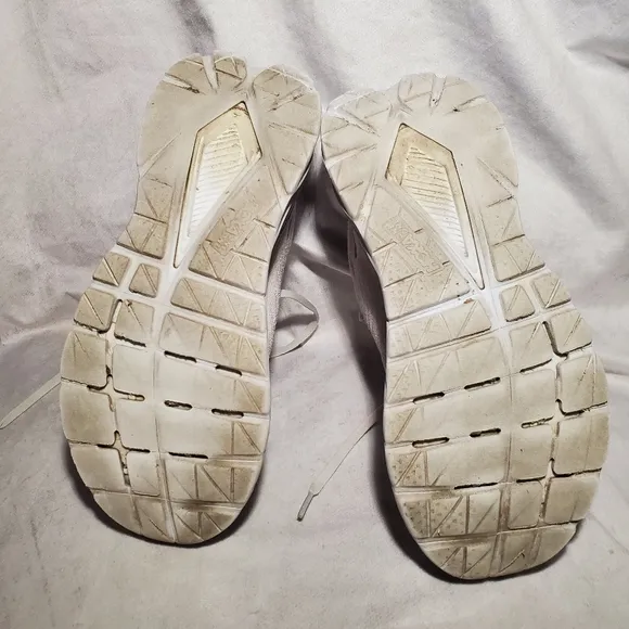 Hoka mach 5 size 8 white and copper