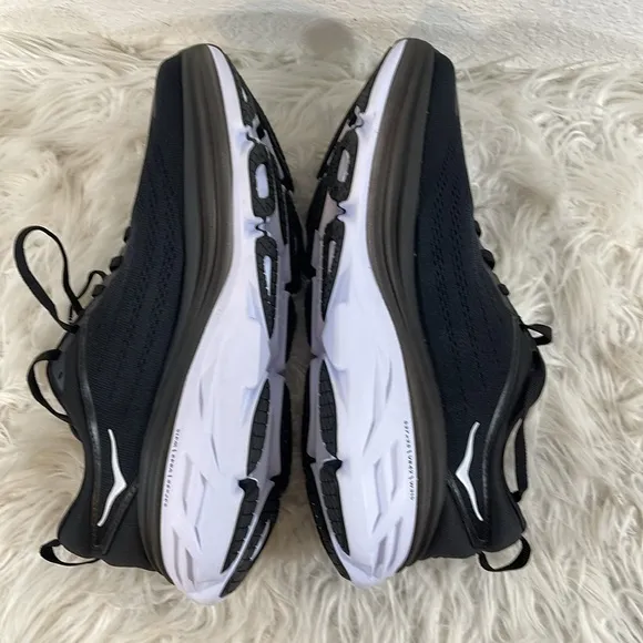 HOKA Men's Bondi 8 Black &amp; White Athletic Shoes Sneakers Size 11D NEW