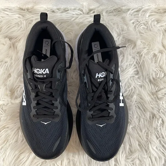 HOKA Men's Bondi 8 Black &amp; White Athletic Shoes Sneakers Size 11D NEW
