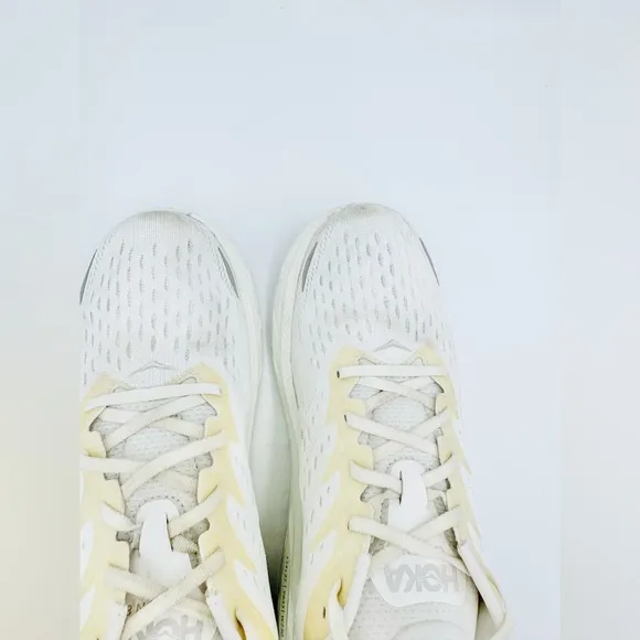 Hoka One One Men’s Clifton 8 Ultra White Road Running Shoes Size 12 D