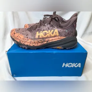 Hoka Women’s Speedgoat 6 GTX Gore-Tex Trail Running Shoes-Size 9B- Mint Conditon