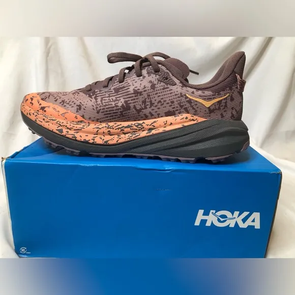 Hoka Women’s Speedgoat 6 GTX Gore-Tex Trail Running Shoes-Size 9B- Mint Conditon