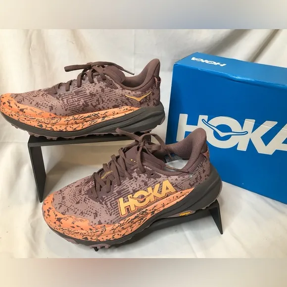 Hoka Women’s Speedgoat 6 GTX Gore-Tex Trail Running Shoes-Size 9B- Mint Conditon
