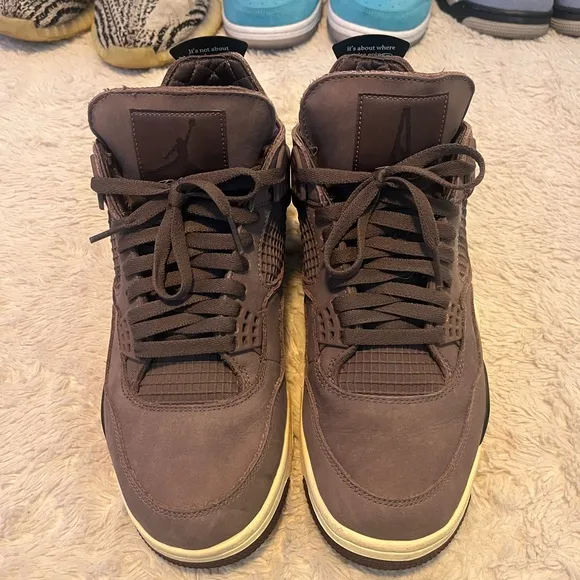 Jordan Gray Sneakers with Iconic Design and Air Unit