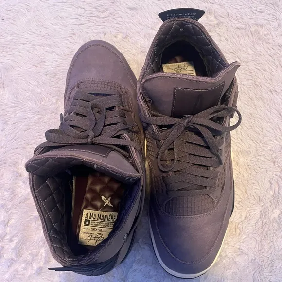 Jordan Gray Sneakers with Iconic Design and Air Unit