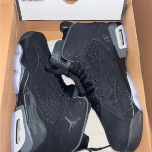 Jordan Kids' Grade School Jumpman MVPBasketball Shoes
