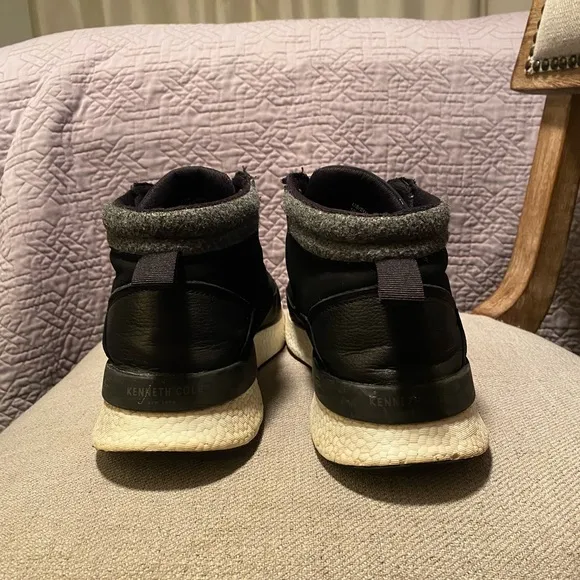 Kenneth Cole Life Lite Hiker