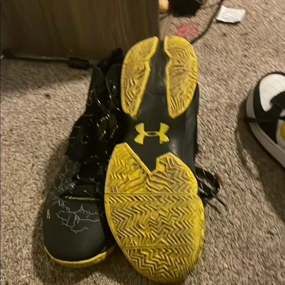 Kids Black and Yellow Basketball Shoes