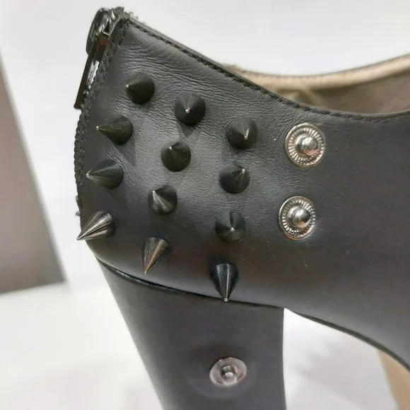 💥💥KILLER DESIGN💥💥Jenuine Leather Missy Spiked Platform Bootie in Black