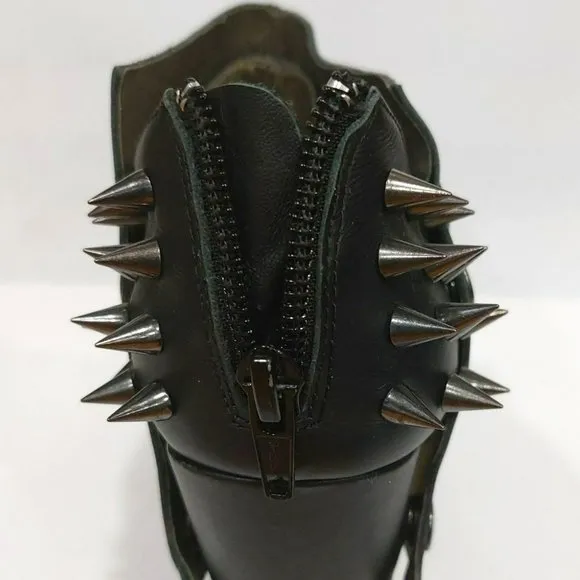 💥💥KILLER DESIGN💥💥Jenuine Leather Missy Spiked Platform Bootie in Black