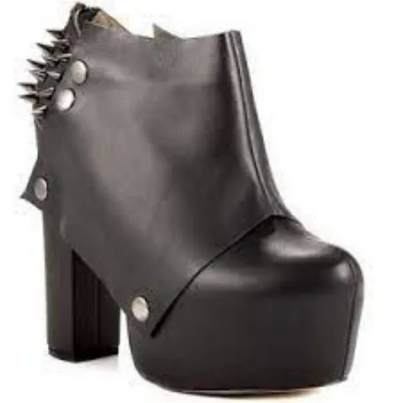 💥💥KILLER DESIGN💥💥Jenuine Leather Missy Spiked Platform Bootie in Black