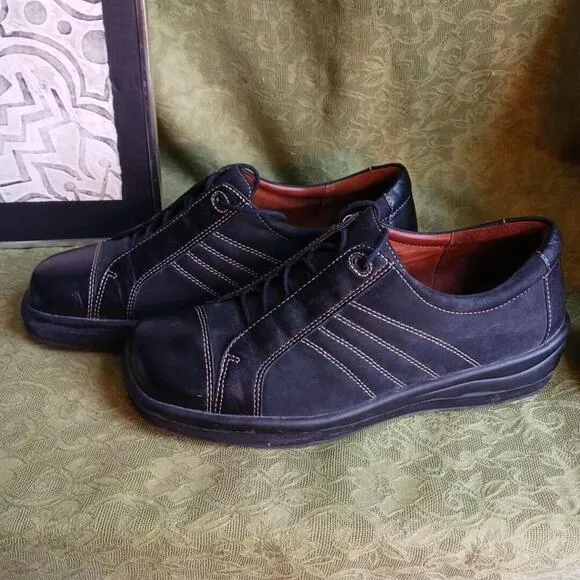 Kumfs Black Leather Quilted Suede Sneakers NEW ZEALAND Men US 10 , EU 43 Import