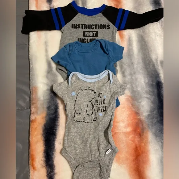 Lots of baby boy clothes 3-6mon