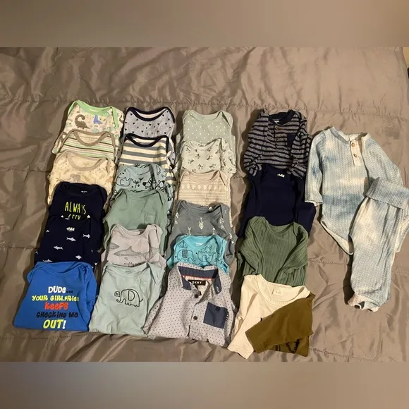 Lots of baby boy clothes 3-6mon