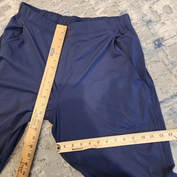 Lululemon Post Matter Pant. Navy blue.  Size XL. Zip Ankles.