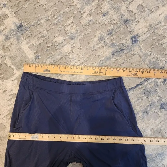 Lululemon Post Matter Pant. Navy blue.  Size XL. Zip Ankles.