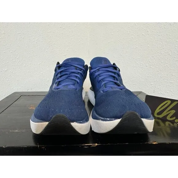 Mens 9 Topo Athletic Atmos Marina Blue White Athletic Road Running Shoes