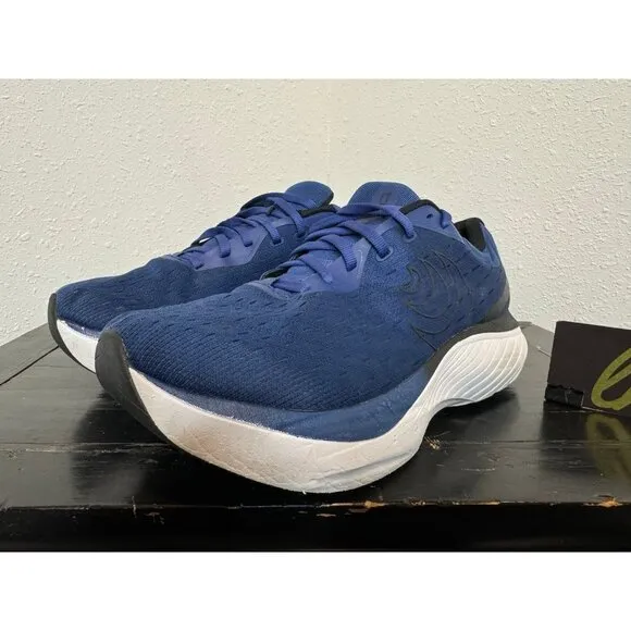 Mens 9 Topo Athletic Atmos Marina Blue White Athletic Road Running Shoes
