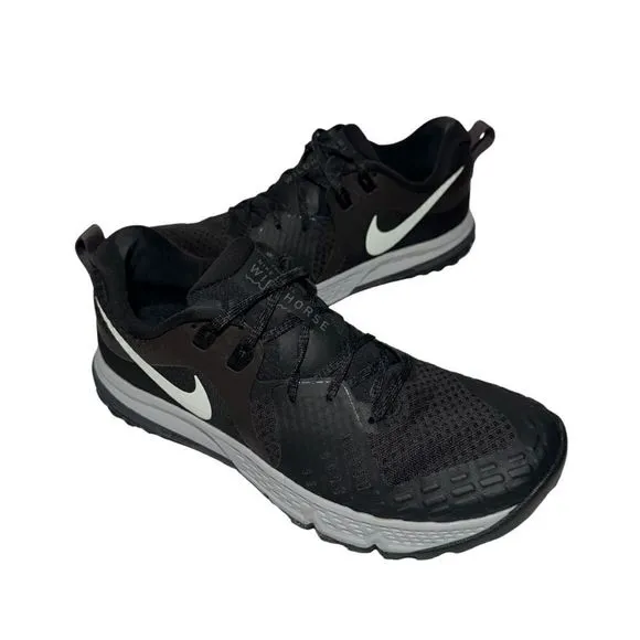 Men’s Nike trail wild horse athletic shoes size 8.5 black